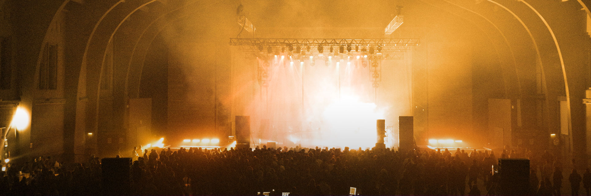 GrandeHalle-Concert-Sepia